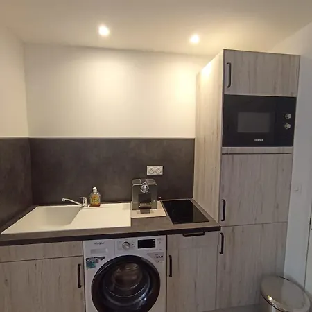 - Hauteurs De מנוסק